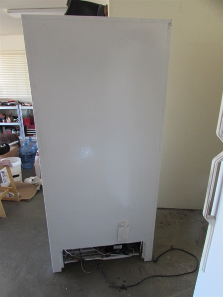 FRIGIDAIRE COMMERCIAL FREEZER