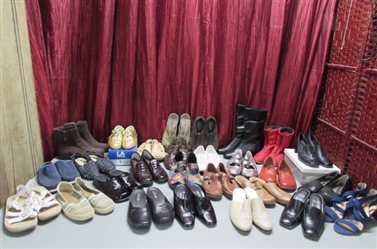 OVER 2 DOZEN PAIRS OF WOMENS SHOES