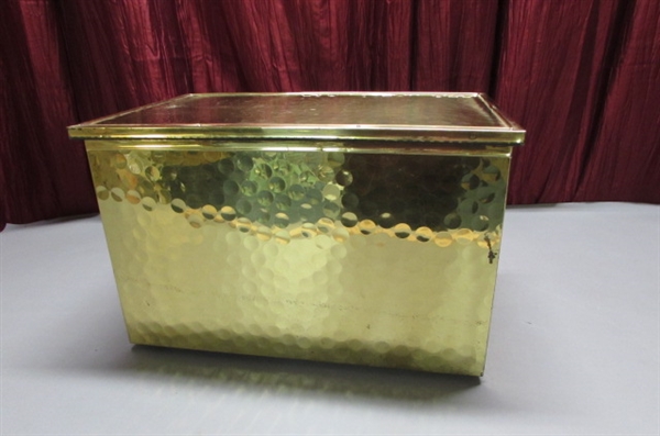 BRASS STORAGE BOX WITH HINGED LID