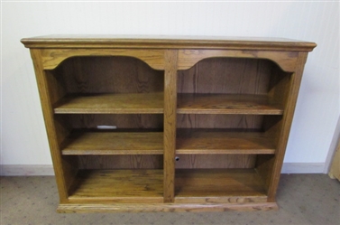 NICE BOOKSHELF/CURIO CABINET