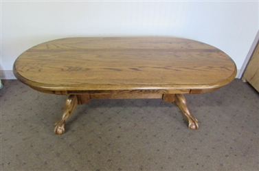 BEAUTIFUL OAK CLAW-FOOT COFFEE TABLE