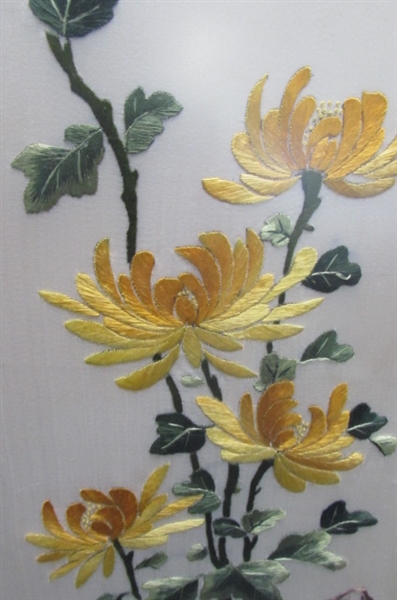EMBROIDERED SILK ORIENTAL ART