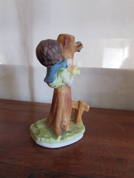 CHILD FIGURINES