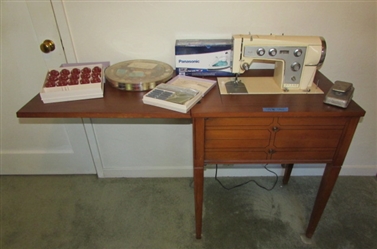 VERY NICE VINTAGE KENMORE MODEL 90 SEWING MACHINE IN WOOD CABINET WITH ACCESSORIES