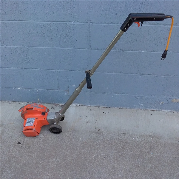 WEED EATER, BLACK & DECKER EDGER & TRIMMER, GAS CAN