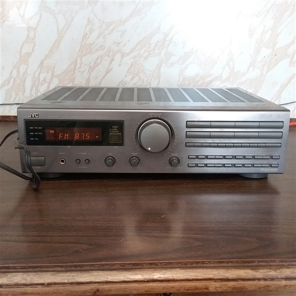 JVC DIGITAL SURROUND SYSTEM RECEIVER