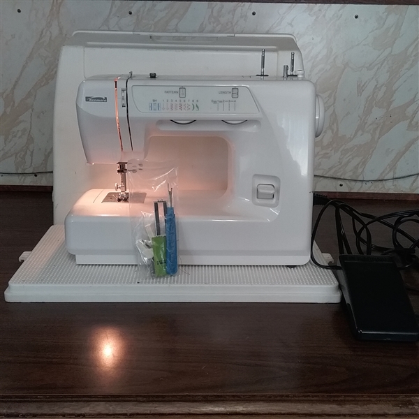 KENMORE SEWING MACHINE