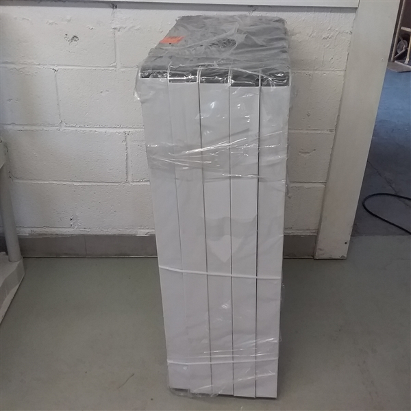 HDX HEAVY DUTY STORAGE UNIT WITH 5 SHELVES
