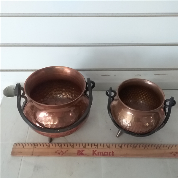 SMALL COPPER POTS,TEA POT AND LARGE WOOD TRIVET
