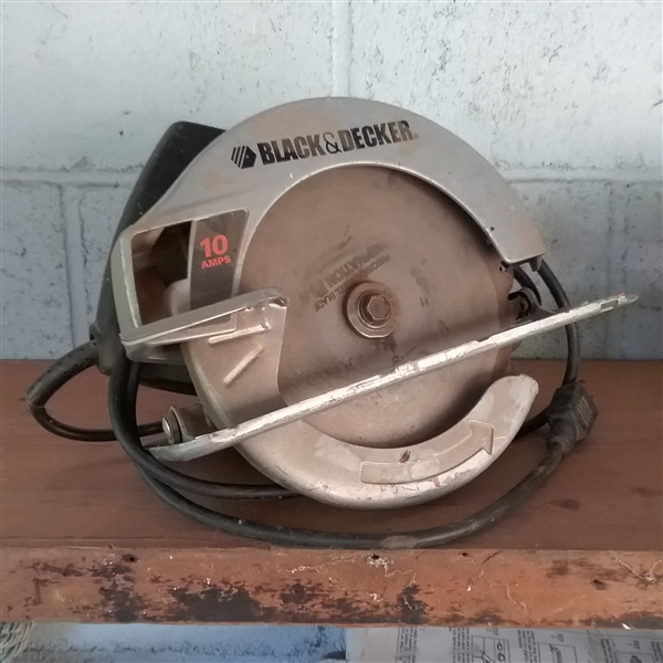 LOT OF POWER TOOLS