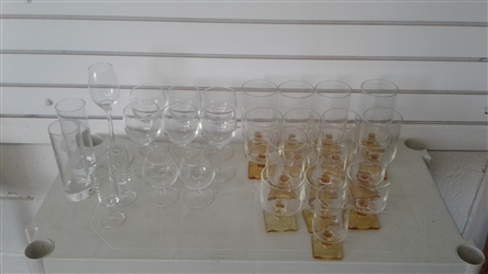 ASSORTED STEMWARE AND GLASSES