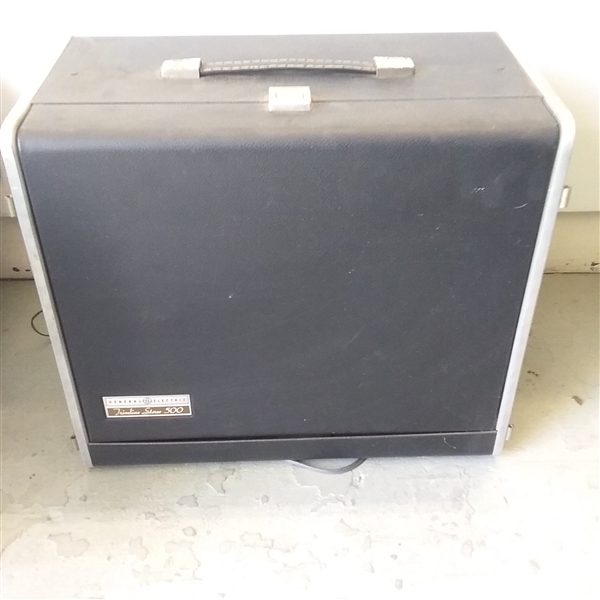 GENERAL ELECTRIC RECORD PLAYER AND MANY RECORDS