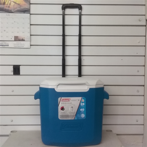 COLEMAN 28 QT WHEELED COOLER