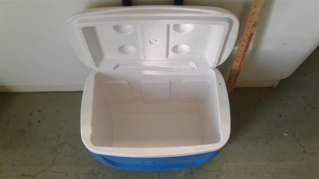 IGLOO PLAYMATE ICE CHEST AND ROLLING IGLOO ICE CHEST 