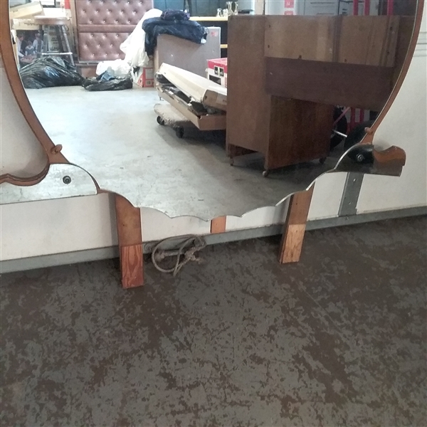 VINTAGE WATERFALL VANITY WITH MIRROR