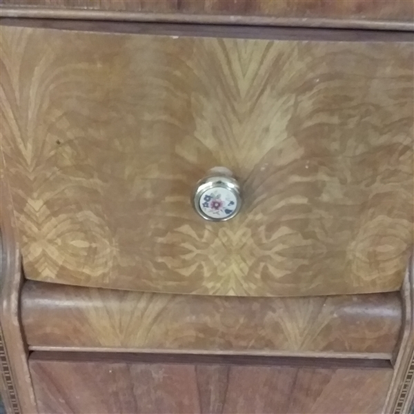 VINTAGE WATERFALL VANITY WITH MIRROR