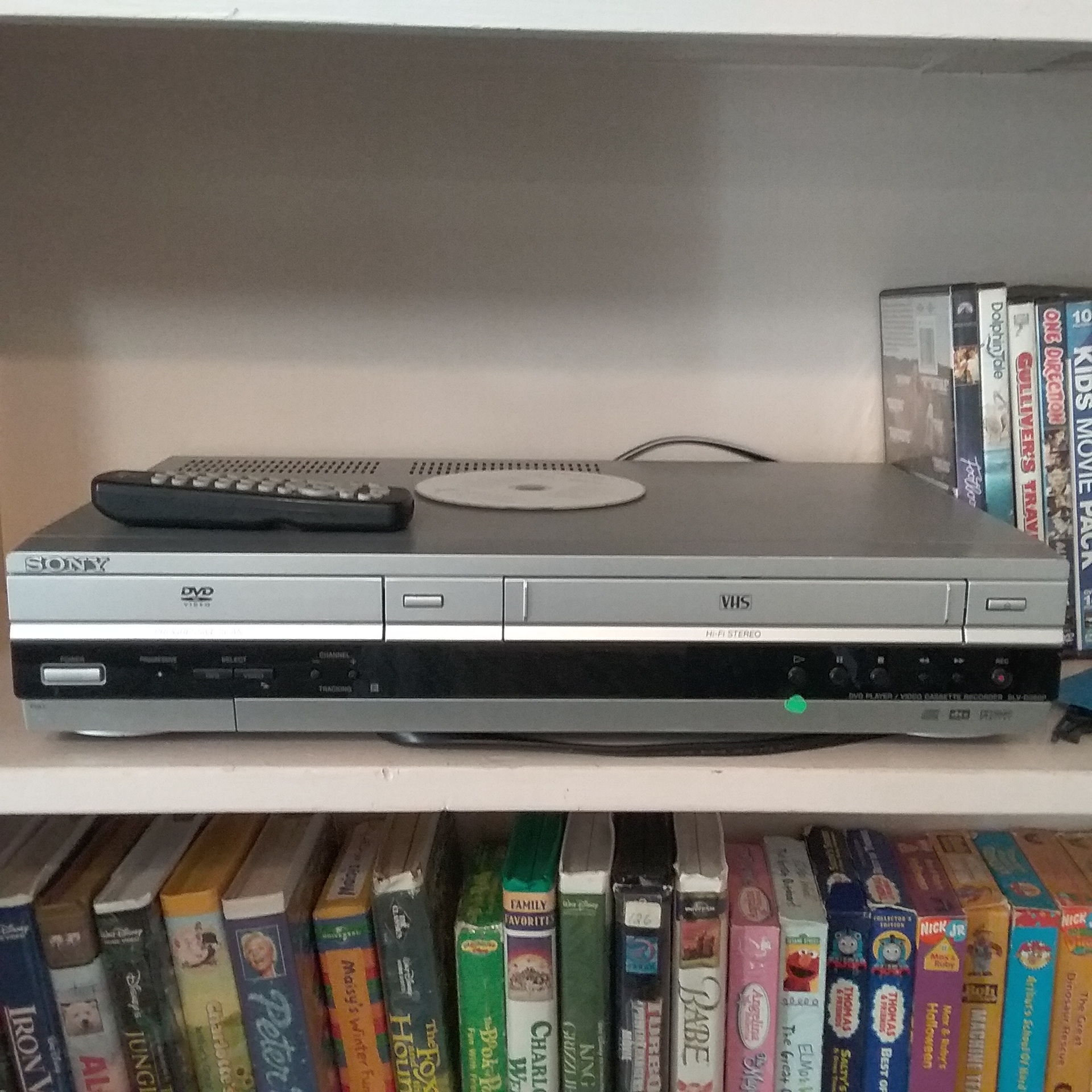 Lot Detail VIDEOS, DVDS & SONY DVD/VHS PLAYER