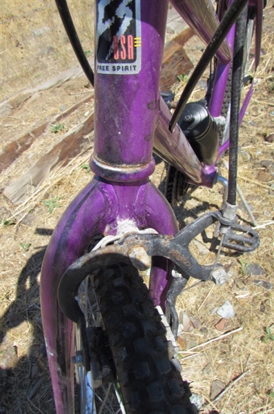 WOMEN'S 15-SPEED FREE SPIRIT BICYCLE