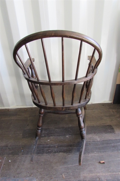 ANTIQUE WINDSOR ROCKING CHAIR
