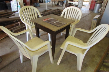SMALL PRIMITIVE TABLE AND 4 RESIN PATIO CHAIRS