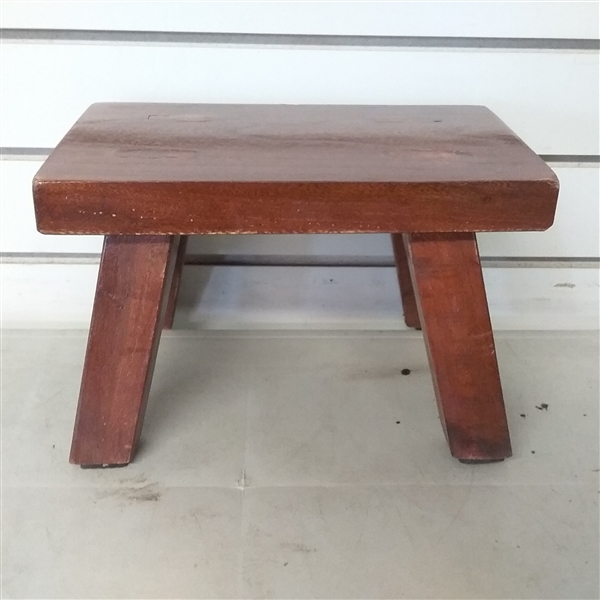 GOLDEN SUN SOLID WOOD SMALL STOOL FOR KIDS