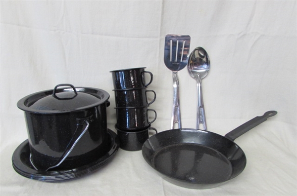 OZARK TRAIL ENAMEL COOK SET