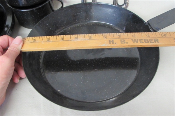 OZARK TRAIL ENAMEL COOK SET