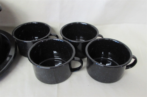 OZARK TRAIL ENAMEL COOK SET