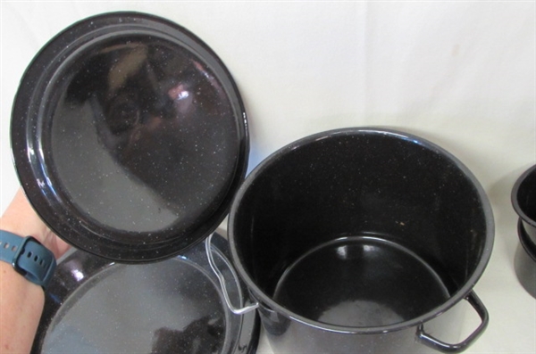 OZARK TRAIL ENAMEL COOK SET