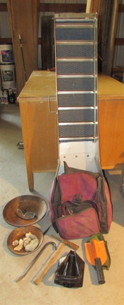 KEENE SLUICE BOX & GOLD PANS AND MORE
