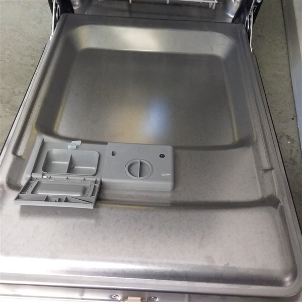 SPT STAINLESS STEEL 18 PORTABLE DISHWASHER