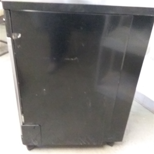 SPT STAINLESS STEEL 18 PORTABLE DISHWASHER