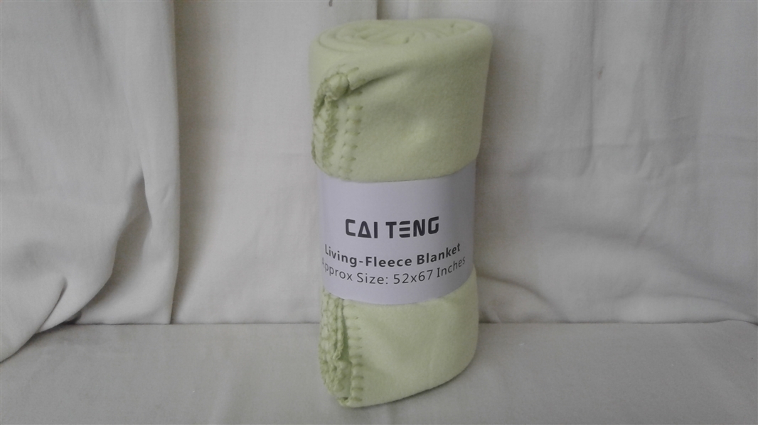 FLEECE BLANKET LIGHT LIME GREEN