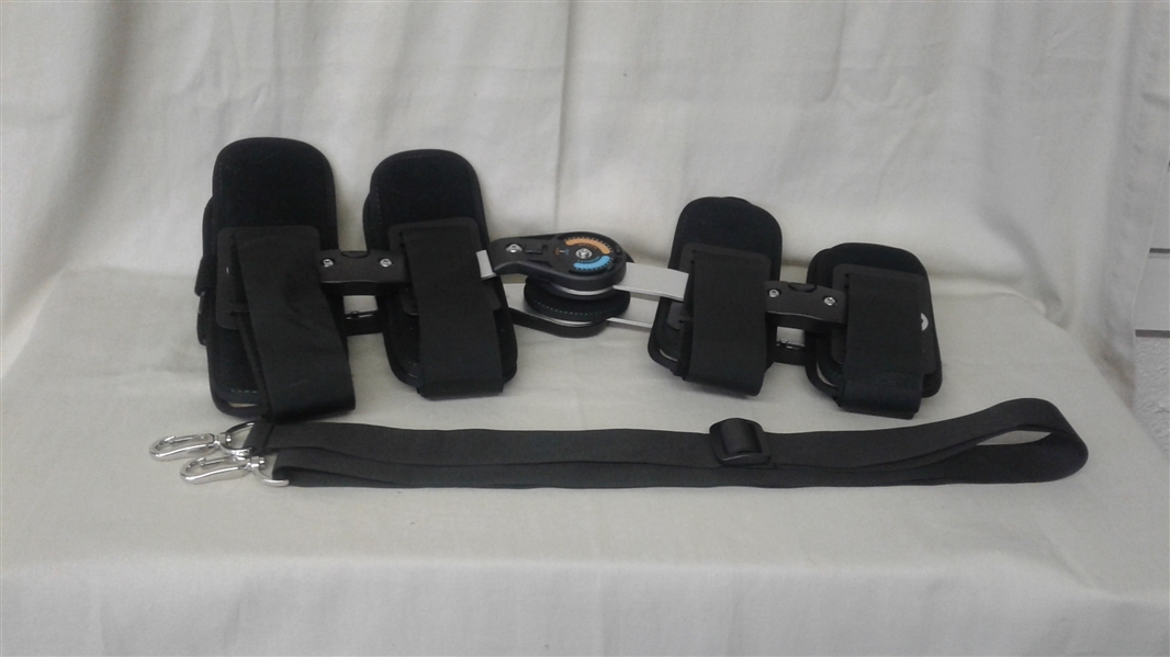 HINGED ADJUSTABLE KNEE/LEG BRACE IMMOBILIZER 