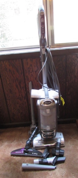 SHARK ROTATOR VACUUM