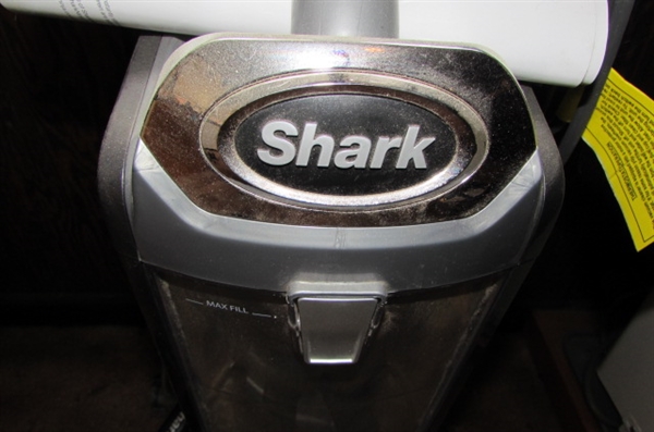 SHARK ROTATOR VACUUM