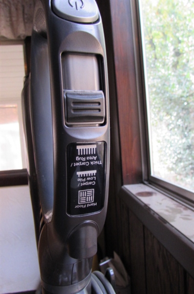 SHARK ROTATOR VACUUM