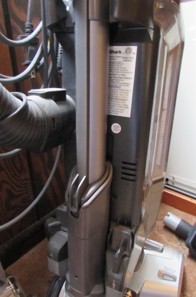 SHARK ROTATOR VACUUM