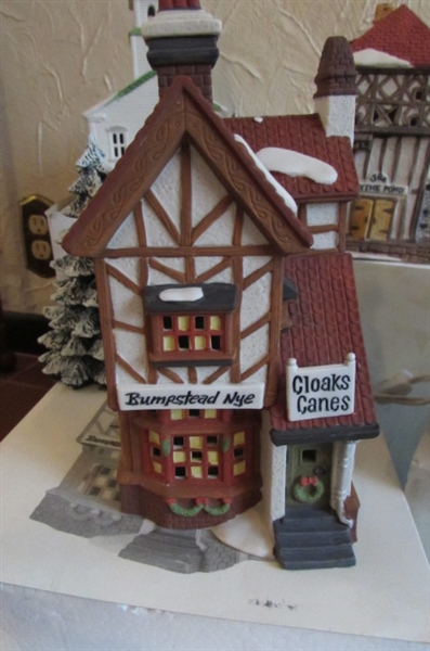 HERITAGE VILLAGE HOLIDAY HOUSES AND FIGURINES