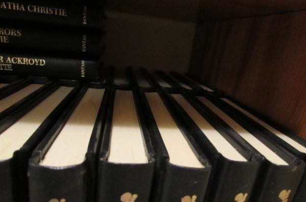 HUGE AGATHA CHRISTIE NOVEL COLLECTION WITH AUTOBIOGRAPHY