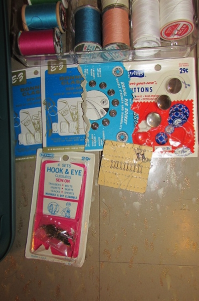 LARGE SEWING SUPPLY LOT