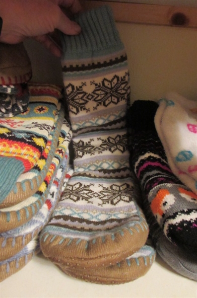 LADIES SLIPPERS & SLIPPER SOCKS