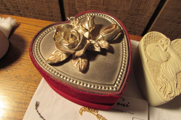 2 HEART SHAPED TRINKET BOXES & ASSORTED JEWELRY