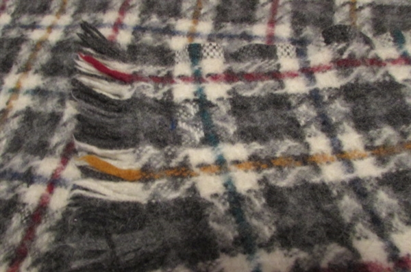PENDLETON LAP BLANKET & UNMARKED THROW