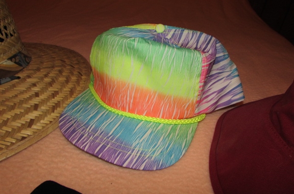 ASSORTED LADIES HATS, GLOVES & SCARF