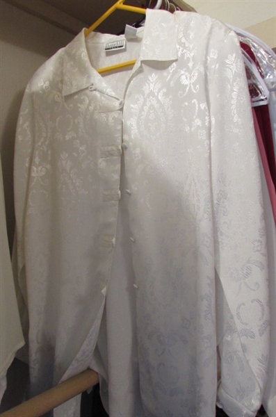 LARGE ASSORTMENT OF NICE LADIES BLOUSES AND SHIRTS
