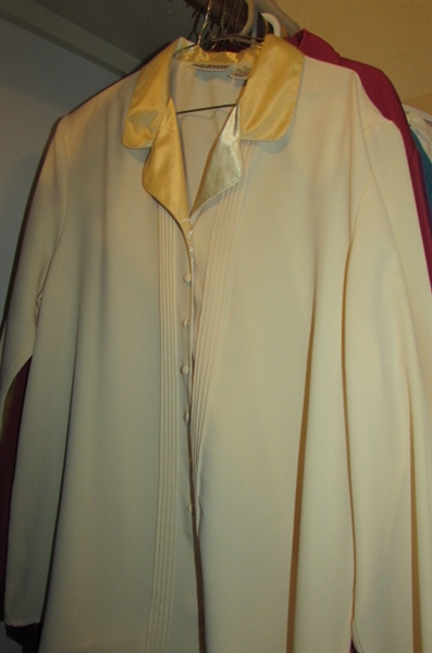 LARGE ASSORTMENT OF NICE LADIES BLOUSES AND SHIRTS