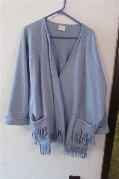 LADIES FLEECE SWEATER