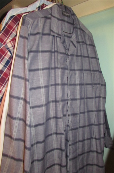 LARGE ASSORTMENT OF MENS SHIRTS