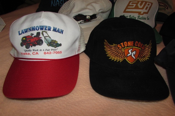 17 BASEBALL CAPS